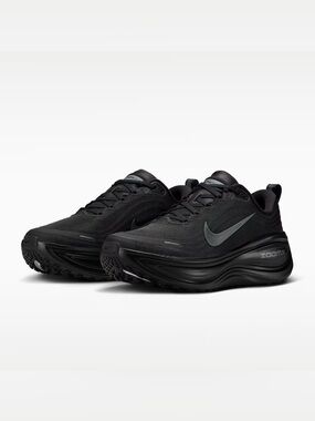 Nike Vomero Plus ZoomX Running Shoes Women’s 10 NIB Black Max Cushion